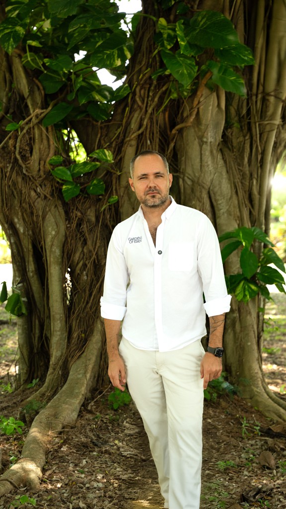 No cars on the resort surface — only greenery, silence, and fresh air 🌿